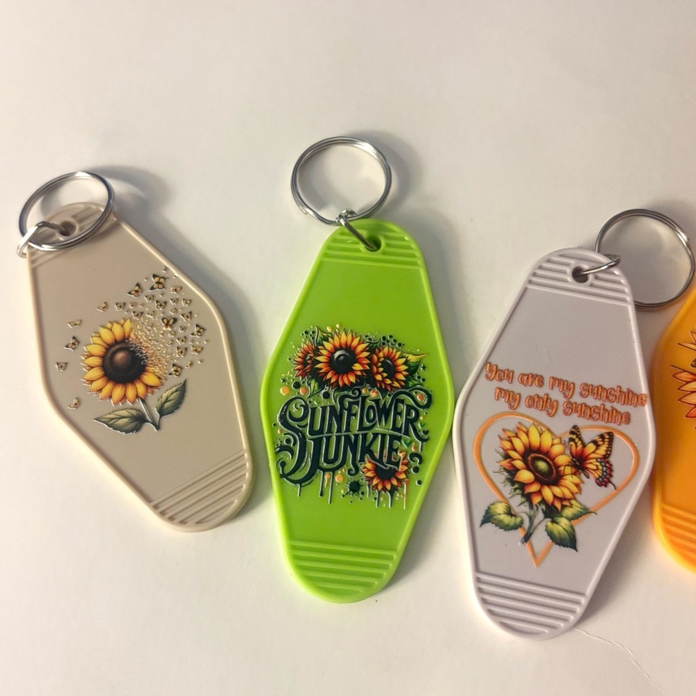 Sunflower Keychain - Picture 3 of 6